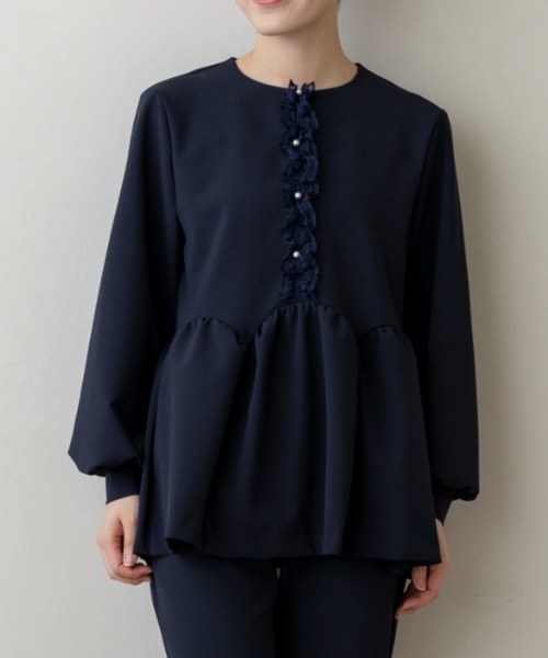 Sono(ソーノ)の「【新作2/20発売】ご自宅でお洗濯可能/シワ防止/UVカット【SONO/ソーノ】【Magical Stretch】フロントフリルチュニックブラウス(Tシャツ/カットソー・レディース・ブラック/ホワイト/ネイビー・F)」の3枚目の写真