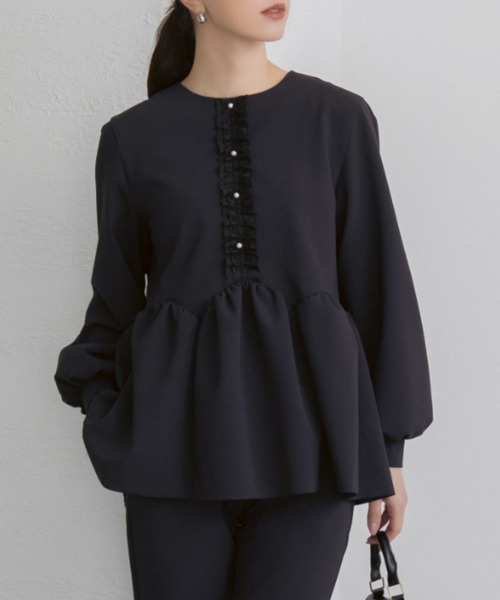 Sono(ソーノ)の「【新作2/20発売】ご自宅でお洗濯可能/シワ防止/UVカット【SONO/ソーノ】【Magical Stretch】フロントフリルチュニックブラウス(Tシャツ/カットソー・レディース・ブラック/ホワイト/ネイビー・F)」の1枚目の写真