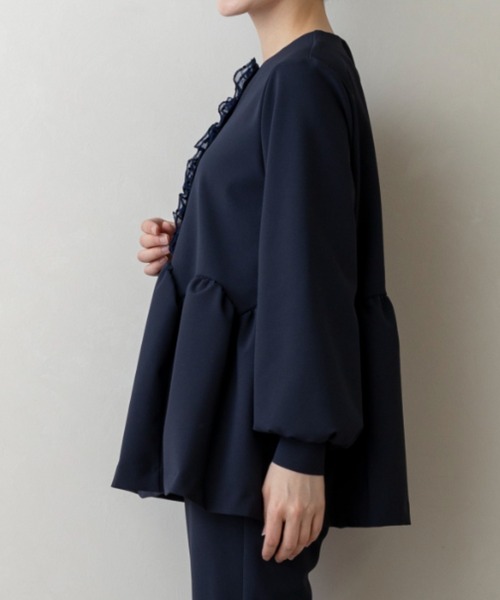 Sono(ソーノ)の「【新作2/20発売】ご自宅でお洗濯可能/シワ防止/UVカット【SONO/ソーノ】【Magical Stretch】フロントフリルチュニックブラウス(Tシャツ/カットソー・レディース・ブラック/ホワイト/ネイビー・F)」の12枚目の写真