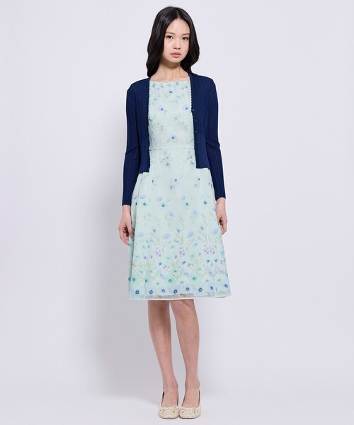 TOCCA(トッカ)の「EYELET AJISAI カーディガン(カーディガン/ボレロ・レディース・アイボリー系/ピンク系/ライトグリーン系/ネイビー系・MEDIUM/SMALL)」の9枚目の写真