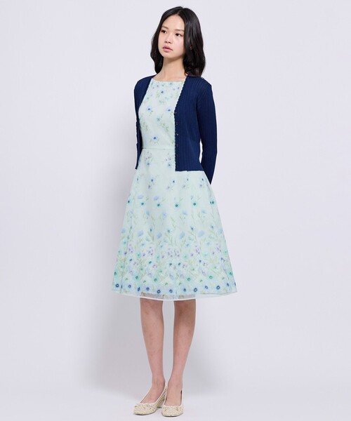 TOCCA(トッカ)の「EYELET AJISAI カーディガン(カーディガン/ボレロ・レディース・アイボリー系/ピンク系/ライトグリーン系/ネイビー系・MEDIUM/SMALL)」の10枚目の写真