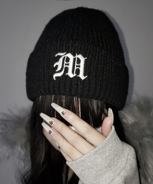 me+em select(ミームセレクト)の「M LOGO embroidery knit beanie / M LOGO 刺繍ニットビーニー(ニットキャップ/ビーニー・レディース・ブラック・FREE)」の8枚目の写真