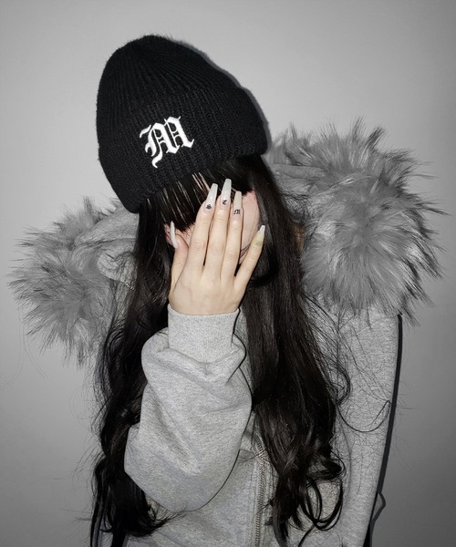 me+em select(ミームセレクト)の「M LOGO embroidery knit beanie / M LOGO 刺繍ニットビーニー(ニットキャップ/ビーニー・レディース・ブラック・FREE)」の10枚目の写真