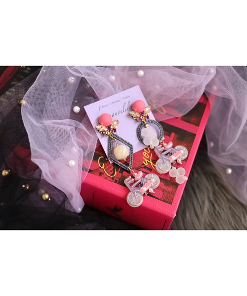 tone（トーン）の「【mauvelily】ちっちゃな大冒険(MA)（ピアス（両耳用）・レディース・グリーン/ピンク・FREE）」の2枚目の写真