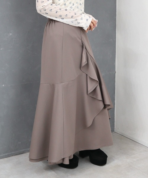 CECIL McBEE(セシルマクビー)の「カットツイルフリルスカート(スカート・レディース・モカ/ブラック・MEDIUM/LARGE)」の13枚目の写真