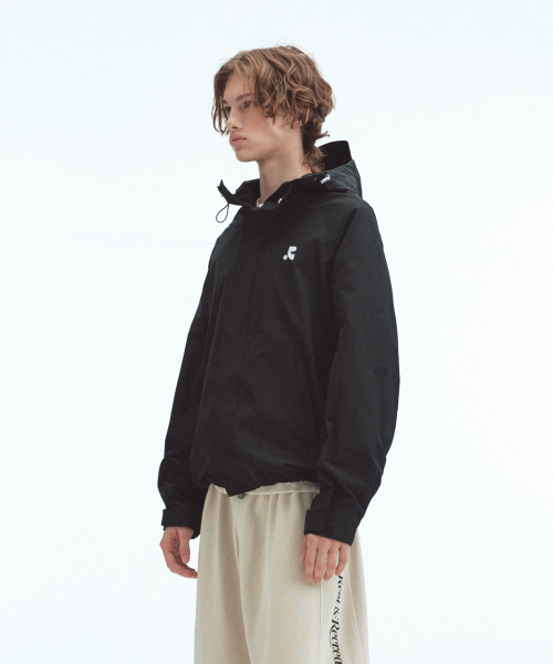 Rest&Recreation（レストアンドレクリエーション）の「GORPCORE HOOD JACKET - BLACK（ナイロンジャケット・メンズ・その他・ONE）」の4枚目の写真