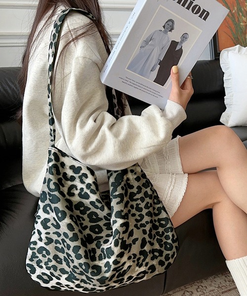 NANEA（ナネア）の「ヒョウ柄ショルダートートバッグ（トートバッグ・レディース・グレー/ブラウン/ピンク・フリー）」の18枚目の写真