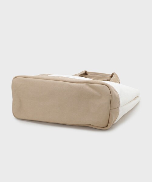 OPAQUE.CLIP（オペークドットクリップ）の「バイカラー帆布BIGトート（トートバッグ・レディース・チャコールグレー/サックスブルー系/ベージュ・00）」の15枚目の写真