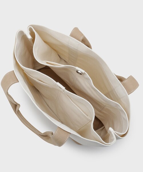 OPAQUE.CLIP（オペークドットクリップ）の「バイカラー帆布BIGトート（トートバッグ・レディース・チャコールグレー/サックスブルー系/ベージュ・00）」の16枚目の写真