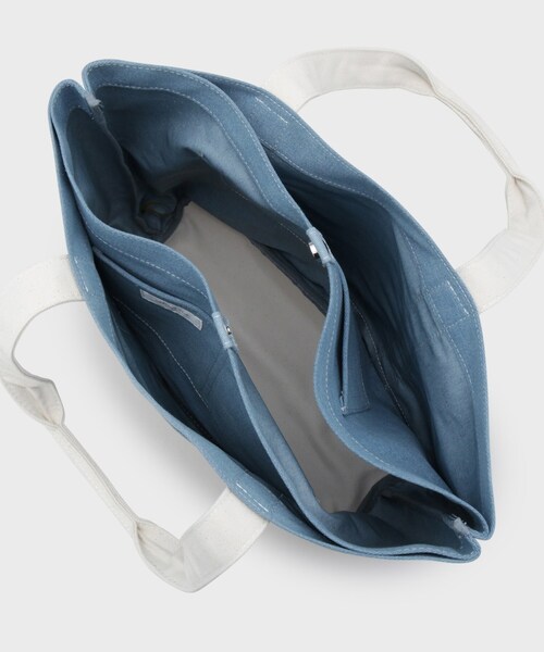 OPAQUE.CLIP（オペークドットクリップ）の「バイカラー帆布BIGトート（トートバッグ・レディース・チャコールグレー/サックスブルー系/ベージュ・00）」の18枚目の写真