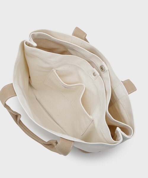 OPAQUE.CLIP（オペークドットクリップ）の「バイカラー帆布BIGトート（トートバッグ・レディース・チャコールグレー/サックスブルー系/ベージュ・00）」の21枚目の写真