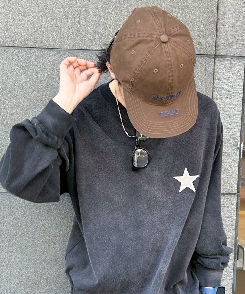 CONVERSE TOKYO(コンバーストウキョウ)の「WASHED EMBROIDERED LOGO CAP(キャップ・レディース・ブラウン/ブラック/ブルー・FREE)」の2枚目の写真