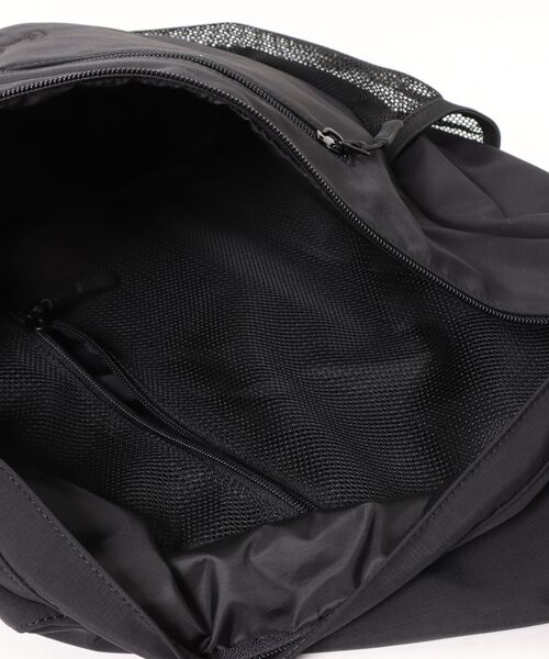 Arnold Palmer（アーノルドパーマー）の「リップストップ ショルダーバッグ（ショルダーバッグ・レディース・グレー/ブラック・F）」の5枚目の写真