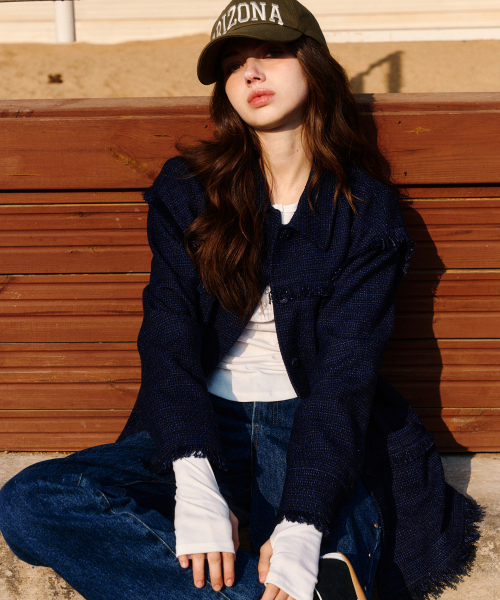 ERER(エルエル)の「Overfit Fringe Tweed Shirt Jacket Navy(テーラードジャケット・レディース・ネイビー・F)」の11枚目の写真