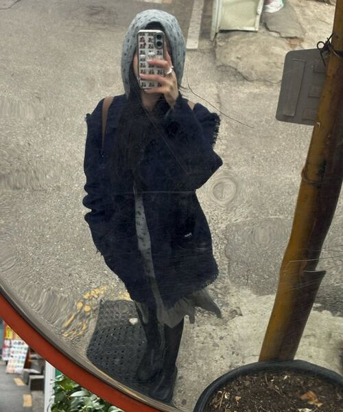 ERER(エルエル)の「Overfit Fringe Tweed Shirt Jacket Navy(テーラードジャケット・レディース・ネイビー・F)」の6枚目の写真