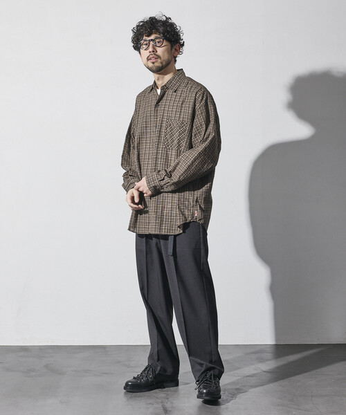 HINSON（ヒンソン）の「HINSON/ヒンソン シアサッカー レギュラーカラー ロングスリーブ チェックシャツ（シャツ/ブラウス・メンズ・ネイビー/ブラウン/グレー・MEDIUM/LARGE）」の12枚目の写真