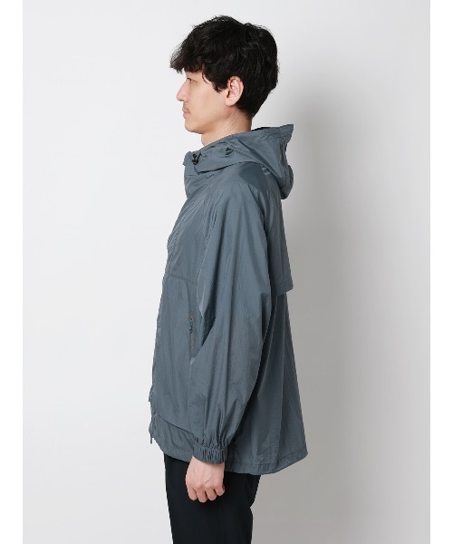 SUIT SQUARE（スーツスクエア）の「FLAT フードアウター ウォッシャブル UVカット 軽量 ナイロンワッシャー 無地（その他アウター・メンズ・ブラック/ブルー・M/L）」の5枚目の写真