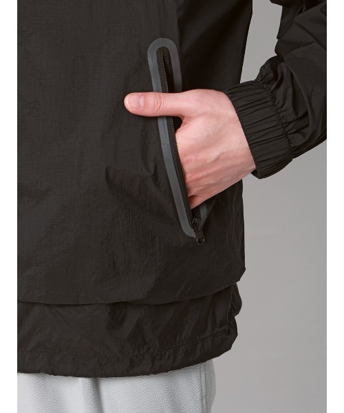 SUIT SQUARE（スーツスクエア）の「FLAT フードアウター ウォッシャブル UVカット 軽量 ナイロンワッシャー 無地（その他アウター・メンズ・ブラック/ブルー・M/L）」の20枚目の写真