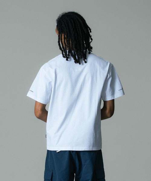 XLARGE(エクストララージ)の「CNCL S/S TEE(Tシャツ/カットソー・メンズ・ホワイト/ブラック/ネイビー・XL/L/M/S)」の7枚目の写真