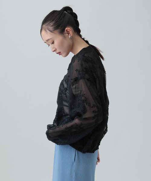 LEPSIM（レプシィム）の「3Dレースギャザーブルゾン　653985（ブルゾン・レディース・ブラウン/ブラック/カーキ・FREE）」の6枚目の写真