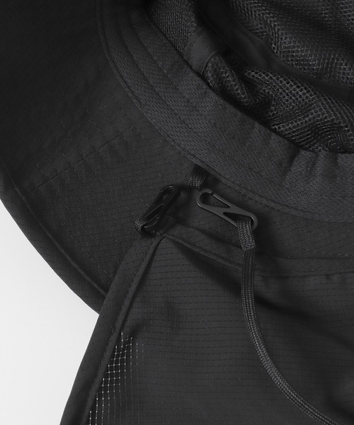URBAN RESEARCH Sonny Label（アーバンリサーチサニーレーベル）の「ライトウエイトサンガードバケットハット（ハット・メンズ・ブラック/チャコールグレー・ONE）」の8枚目の写真