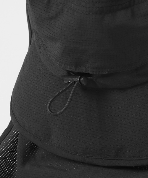 URBAN RESEARCH Sonny Label（アーバンリサーチサニーレーベル）の「ライトウエイトサンガードバケットハット（ハット・メンズ・ブラック/チャコールグレー・ONE）」の9枚目の写真