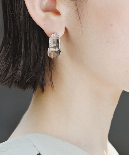 HARIO Lampwork Factory(ハリオランプワークファクトリー)の「ピアス ペトリコールフープ(ピアス(両耳用)・レディース・クリア・FREE)」の2枚目の写真