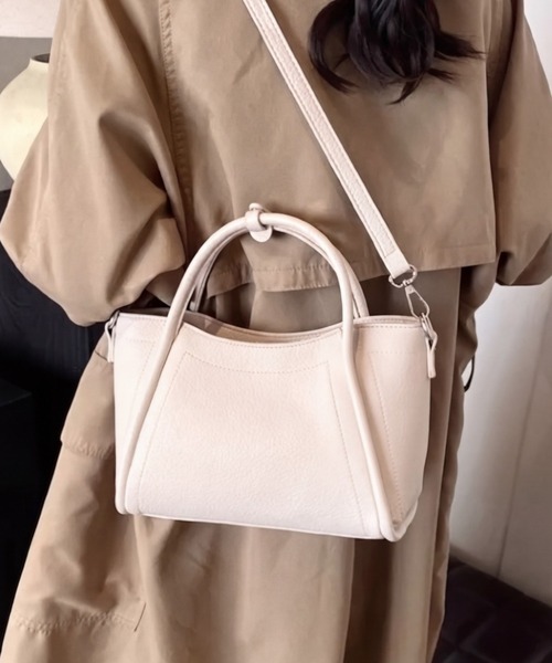 yuue' ( wear )(ユーイ)の「2WAYステッチミニショルダーバッグ(ショルダーバッグ・レディース・ダークブラウン/ブラック/アイボリー・FREE)」の3枚目の写真