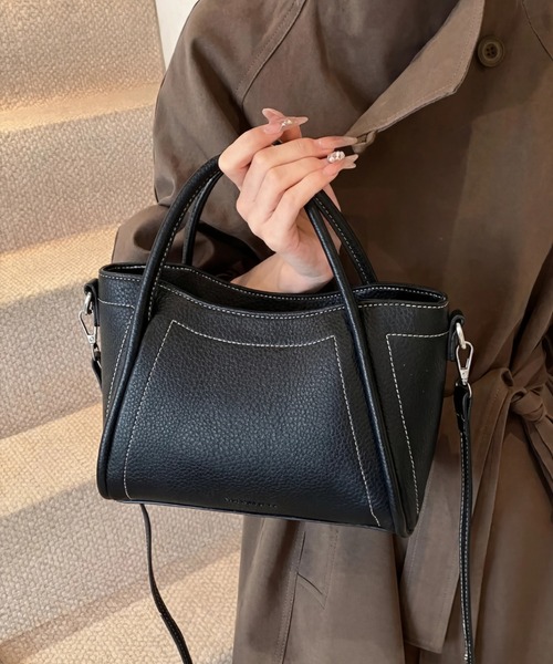 yuue' ( wear )(ユーイ)の「2WAYステッチミニショルダーバッグ(ショルダーバッグ・レディース・ダークブラウン/ブラック/アイボリー・FREE)」の1枚目の写真