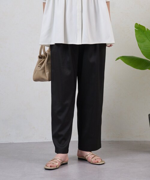 Jena espace merveilleux(ジェナ エスパスメルヴェイユ)の「イージータックテーパードパンツ(その他パンツ・レディース・ブラック/グレー/ベージュ・FREE)」の2枚目の写真