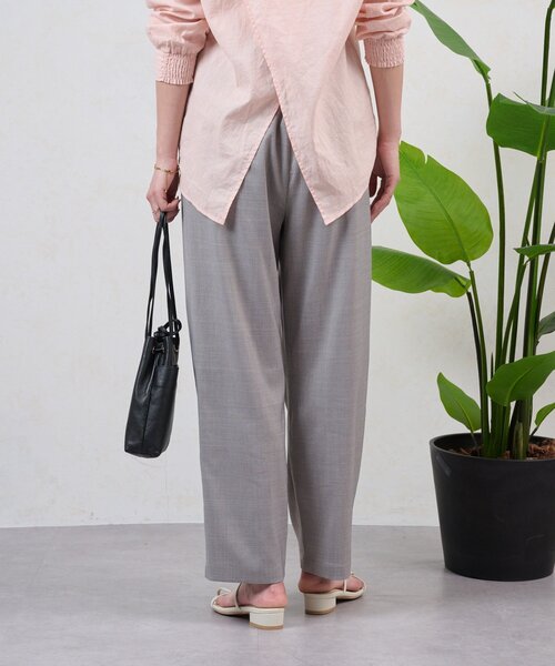 Jena espace merveilleux(ジェナ エスパスメルヴェイユ)の「イージータックテーパードパンツ(その他パンツ・レディース・ブラック/グレー/ベージュ・FREE)」の13枚目の写真