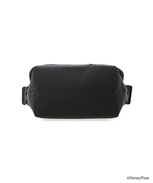 Manhattan Portage(マンハッタンポーテージ)の「Nylon Messenger Bag (SM) FZP MGNT / TOY STORY ALIENS(メッセンジャーバッグ・レディース・ブラック・SMALL)」の5枚目の写真