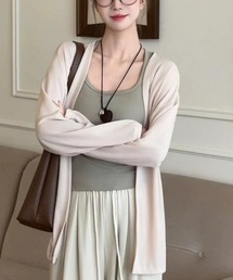 夏服。軽やかな透け感とゆったりシルエットで抜け感をまとうシアーUVカットカーデ