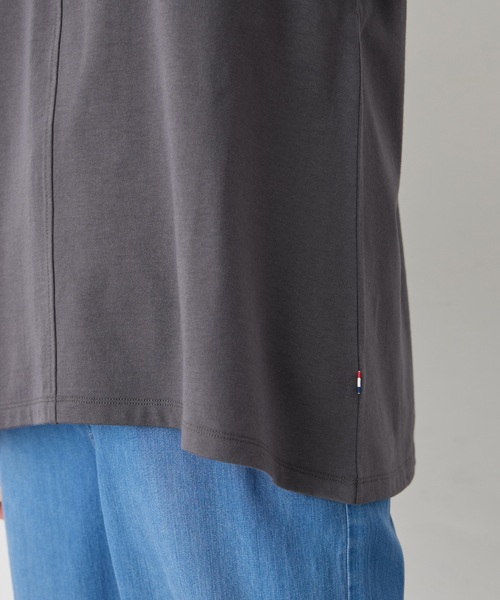 Petit Honfleur（プチオンフルール）の「袖切替チュニックプルオーバー【接触冷感・UVカット・日本製】（Tシャツ/カットソー・レディース・グレー/チャコールグレー/ブラック・M/L）」の15枚目の写真