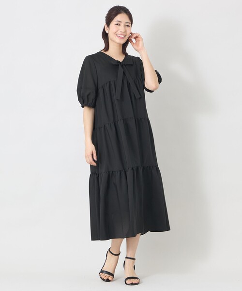 TO BE CHIC（トゥー ビー シック）の「ヴェール ティアードドレス（ワンピース・レディース・ブラック/ベージュ・40）」の3枚目の写真
