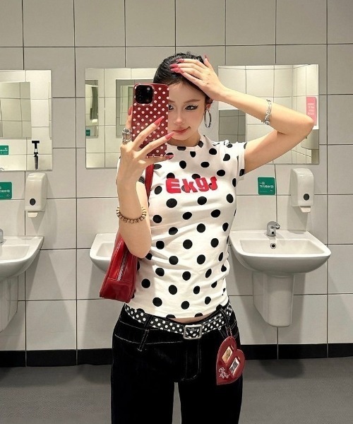 Ritzy(リッツィー)の「Y2K ドットロゴコンパクトTシャツ(Tシャツ/カットソー・レディース・ホワイト・S/M/L/XL)」の11枚目の写真