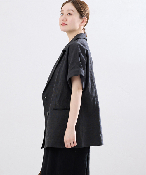 IENA（イエナ）の「ウォッシャブル リネン混Wハーフジャケット（テーラードジャケット・レディース・ベージュ/ブラック・FREE）」の6枚目の写真