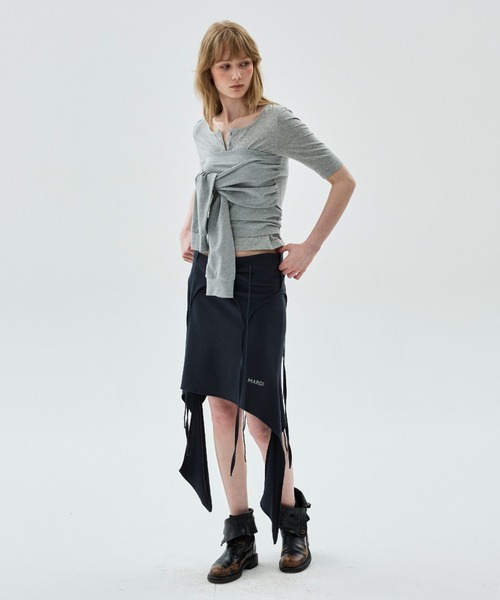 Mardi Mercredi(マルディメクルディ)の「SLIM TOP HENLEY NECK / スリム トップ ヘンリー ネック(Tシャツ/カットソー・レディース・アイボリー/グレー・FREE)」の11枚目の写真