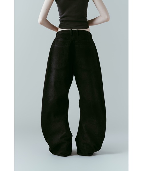 Knuth Marf(クヌースマーフ)の「studded draped denim pants(unisex)(デニムパンツ・レディース・ブラック/ブルー・SMALL/MEDIUM/X-SMALL)」の22枚目の写真