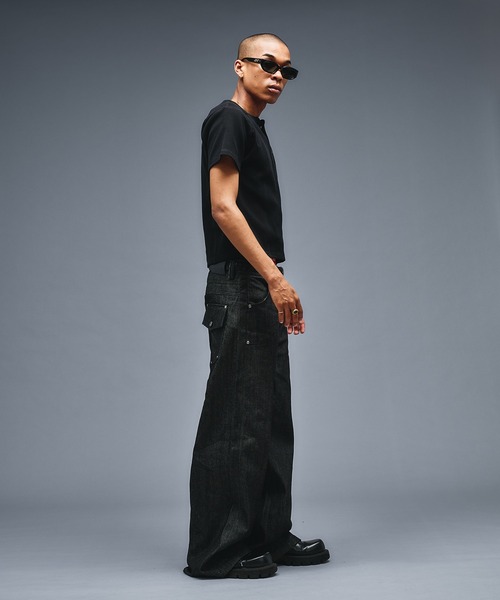 ANDER HUNK(アンダーハンク)の「Slim Fit Henry neck Rib T-shirt/スリムフィットヘンリーネックリブTシャツ(Tシャツ/カットソー・メンズ・チャコールグレー/ブラウン/ブラック/ライトグレー・SMALL/LARGE/MEDIUM)」の7枚目の写真