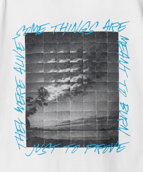 MAP OF SKY（マップオブスカイ）の「＜MAP OF SKY＞burning flower プリント Tシャツ（Tシャツ/カットソー・メンズ・ホワイト・S/L/M）」の3枚目の写真