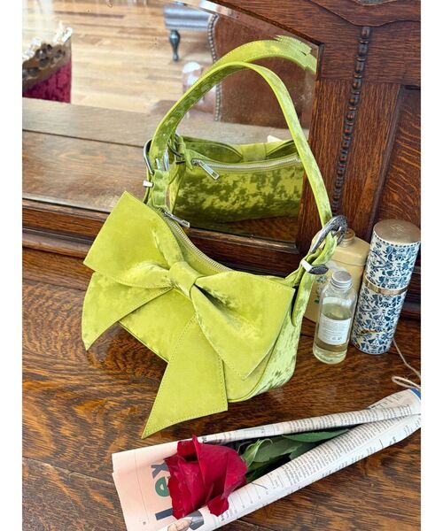 EVRIS（エヴリス）の「RIBBONハンドBAG（ハンドバッグ・レディース・ブラック/ブラウン/グリーン・FREE）」の3枚目の写真