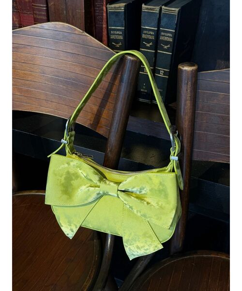EVRIS(エヴリス)の「RIBBONハンドBAG(ハンドバッグ・レディース・ブラック/ブラウン/グリーン・FREE)」の14枚目の写真