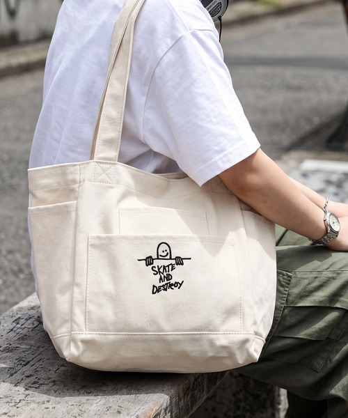 THRASHER（スラッシャー）の「【THRASHER/スラッシャー】キャンバス アウトポケット トートバッグ（トートバッグ・メンズ・アイボリー系2/アイボリー系1・FREE）」の2枚目の写真