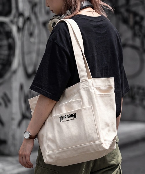 THRASHER（スラッシャー）の「【THRASHER/スラッシャー】キャンバス アウトポケット トートバッグ（トートバッグ・メンズ・アイボリー系2/アイボリー系1・FREE）」の4枚目の写真