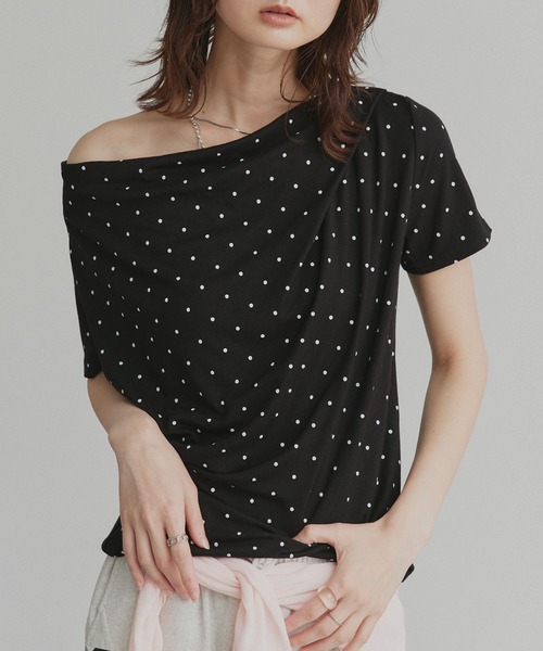 ad thie(アドティエ)の「ドット ドレープネック トップス(Tシャツ/カットソー・レディース・オフホワイト/杢グレー/ブラック・FREE)」の1枚目の写真
