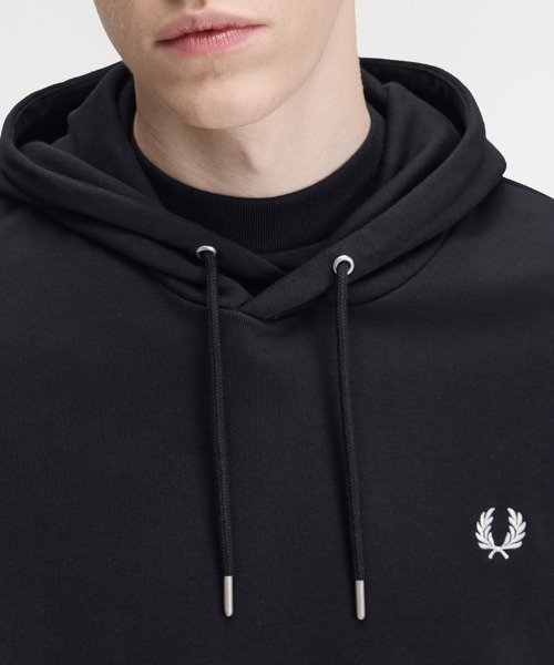 FRED PERRY(フレッドペリー)の「Tipped Hooded Sweatshirt/ティップドフードスウェット(パーカー・メンズ・ベージュ/ブラック/ネイビー・XL/L/M/S)」の5枚目の写真