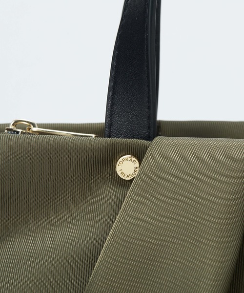 TREASURE TOPKAPI(トレジャートプカピ)の「【TREASURE TOPKAPI】Lien リヤン タックシルエット 2WAY ミニ トートバッグ / 軽量(トートバッグ・レディース・ブラック/ベージュ/カーキ・FREE)」の8枚目の写真