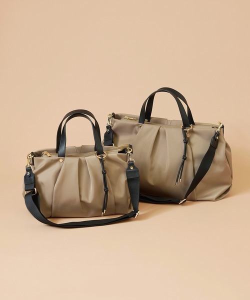 TREASURE TOPKAPI(トレジャートプカピ)の「【TREASURE TOPKAPI】Lien リヤン タックシルエット 2WAY ミニ トートバッグ / 軽量(トートバッグ・レディース・ブラック/ベージュ/カーキ・FREE)」の4枚目の写真