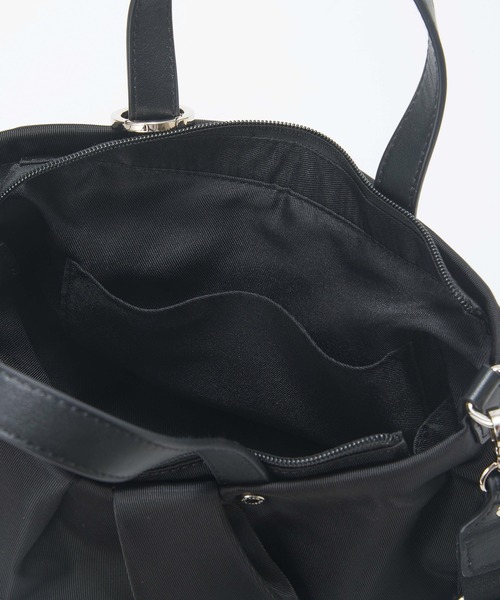 TREASURE TOPKAPI(トレジャートプカピ)の「【TREASURE TOPKAPI】Lien リヤン タックシルエット 2WAY ミニ トートバッグ / 軽量(トートバッグ・レディース・ブラック/ベージュ/カーキ・FREE)」の12枚目の写真